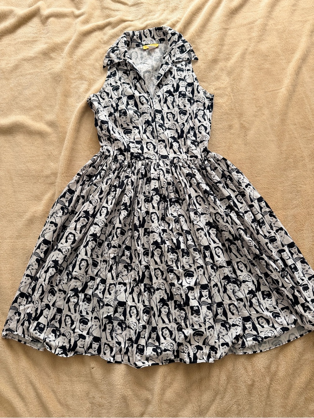 Bernie Dexter Vintage Black White Portrait Print Sleeveless Fit-and-Flare Dress